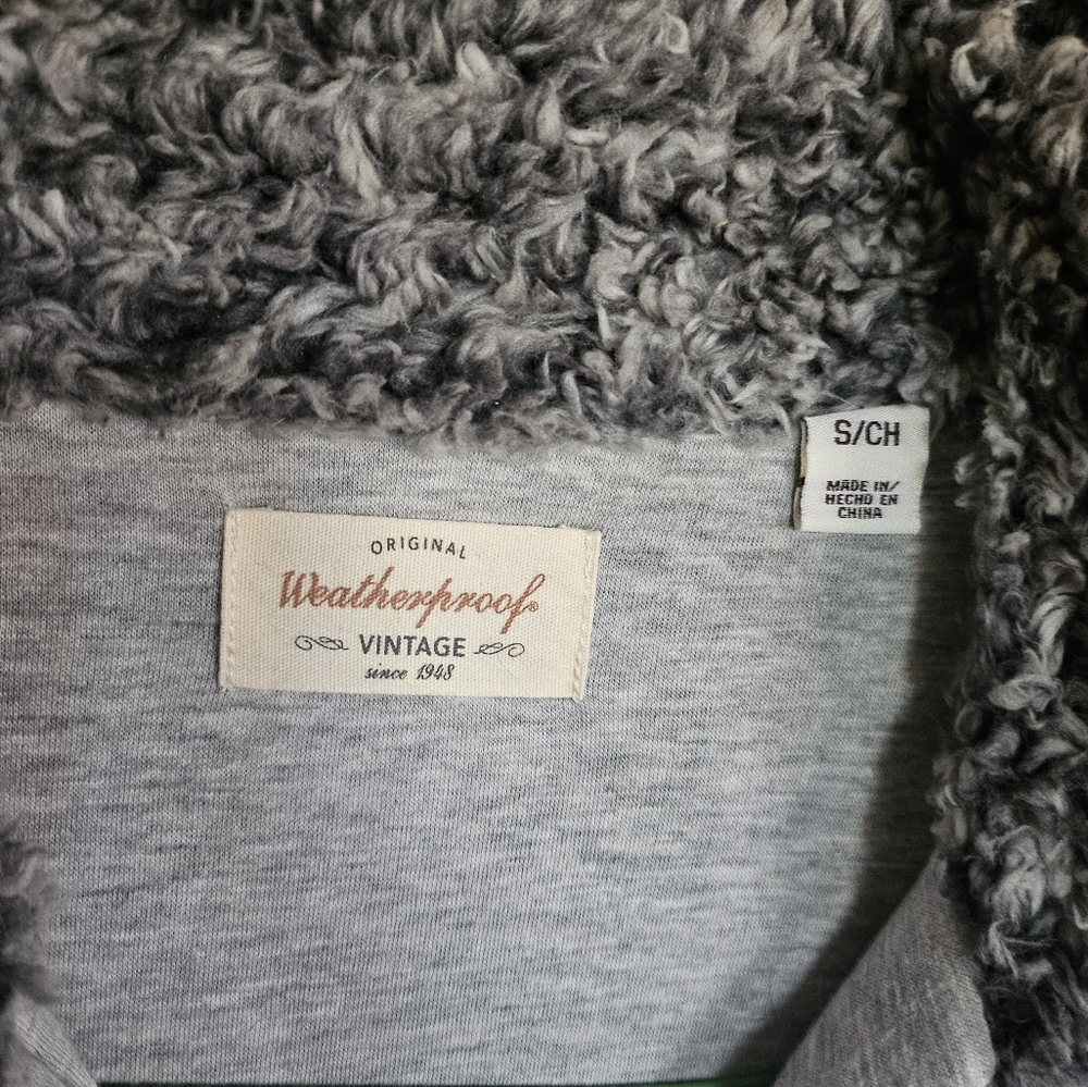 Cuddly Warm pull over - Picture 2 of 2